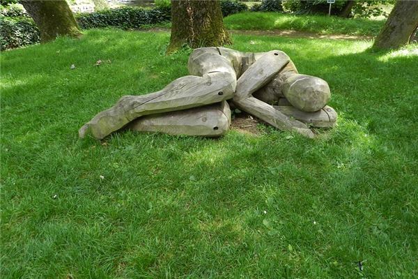 睡姿看对运势的影响