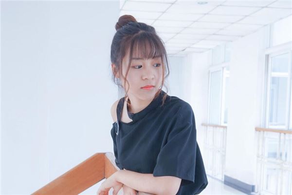 睡相看你财运如何