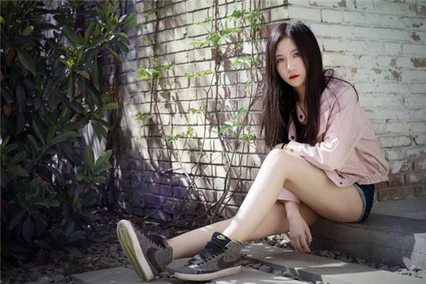 女人脖子短有福气吗