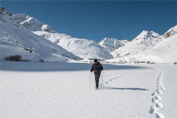 如何从站姿判断一个人