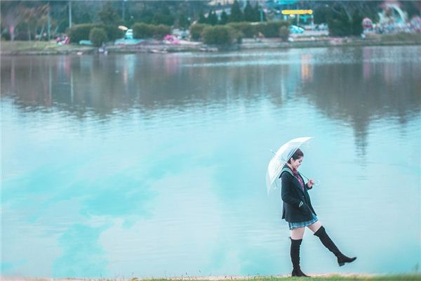 女人鼻子上的痣图解