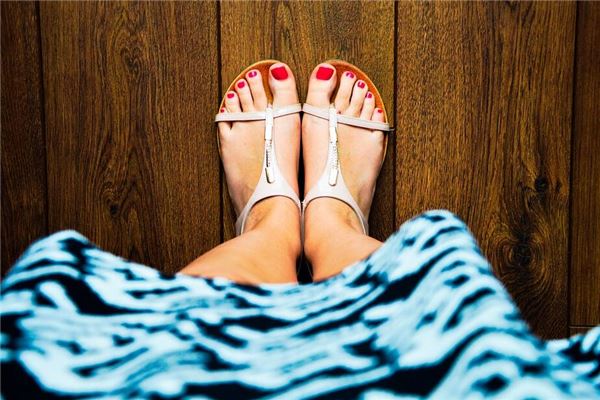 脚趾头大的人运势如何