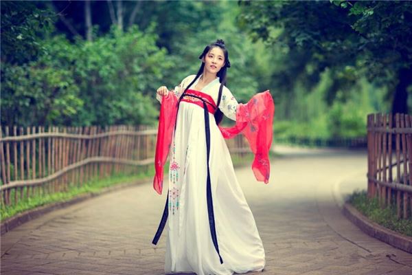 眉心有痣的女人旺夫吗?