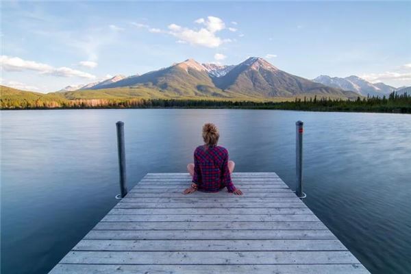 大腿上有痣对运势有何影响呢