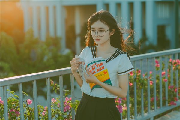 坐姿看一个人的性格