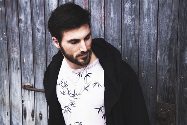 男人脚小财运好吗