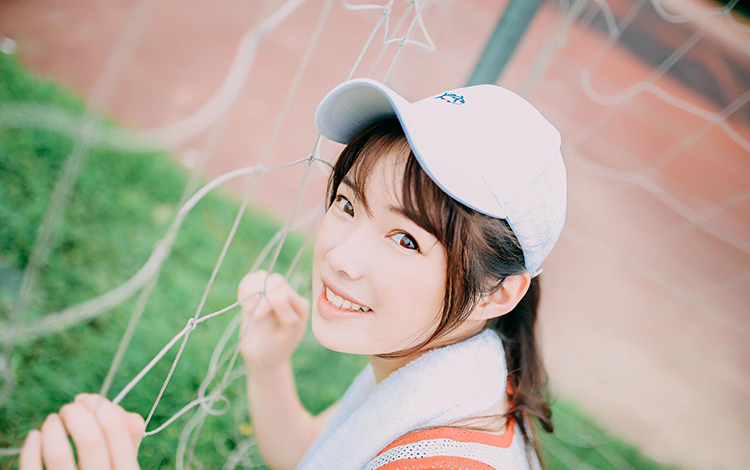 仰月唇女人面相 极富魅力受人喜爱