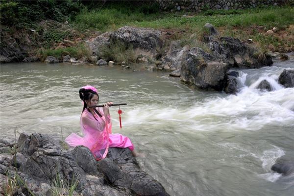 女人婚姻幸福的痣大多长在何处呢