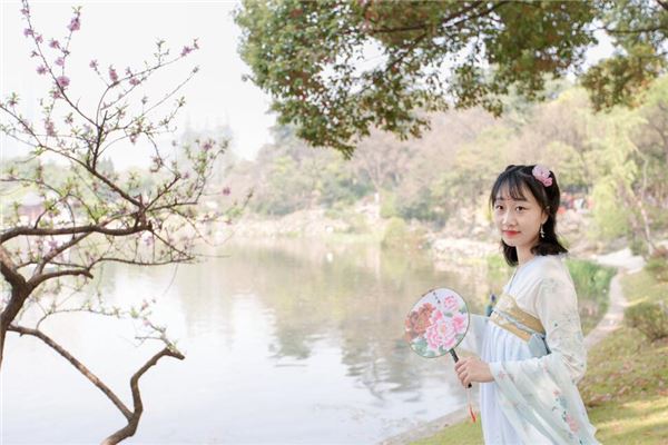 女人长痣要注意好坏避免因长痣而克夫