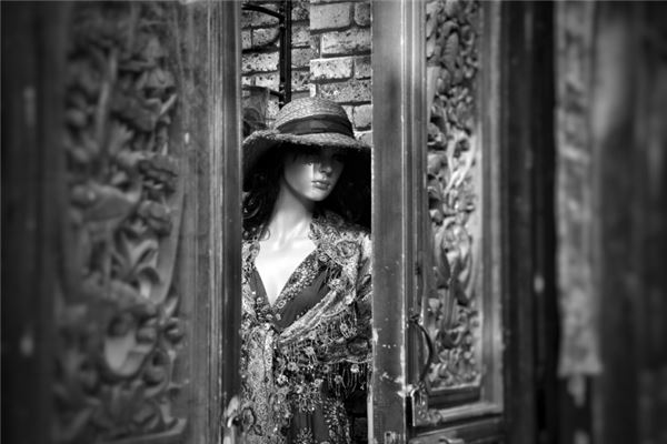 女人身长腿短是什么命