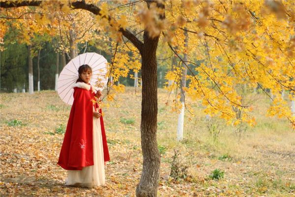 女人背部痣会带来好运吗