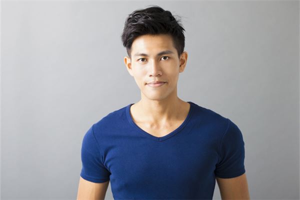 头发长到脖子后命运