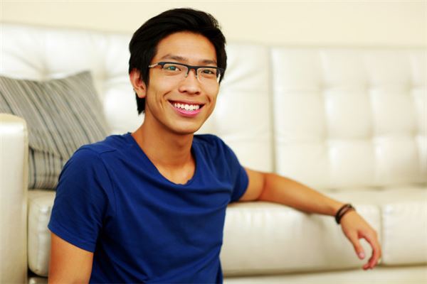 头发有尾巴算命说法