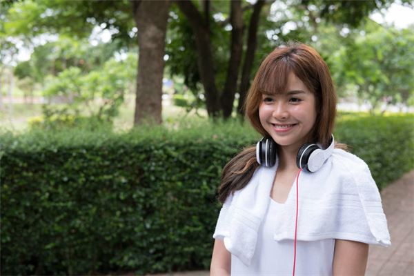 人说长智齿命好