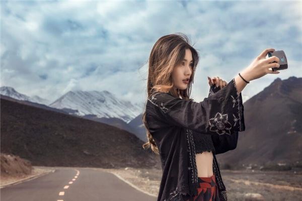 女人鼻子长痣会带来好运吗