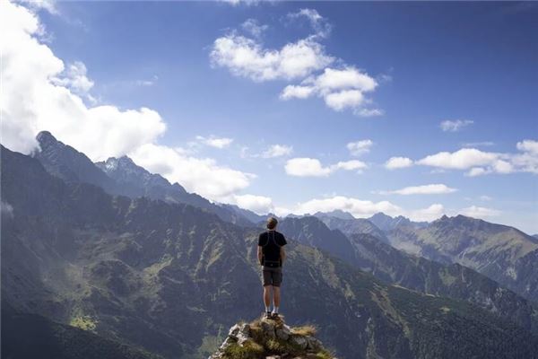 男人胸前有痣家运如何呢