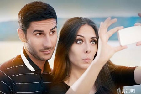 男怕水蛇腰女怕小噘嘴儿的原因