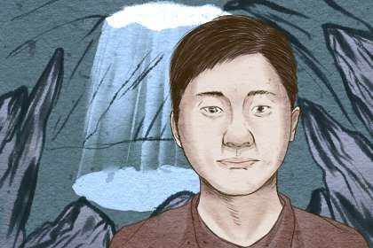 眉毛上有一道白刀疤 身体条件不好