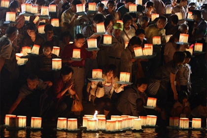 86年属虎的人中元节出生命如何,中元节是中秋节吗？