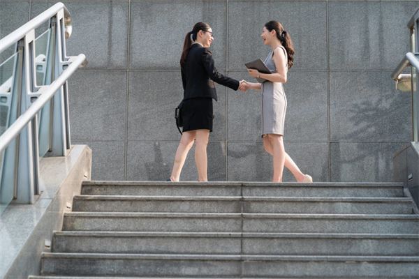 站姿可以看出一个人的性格吗