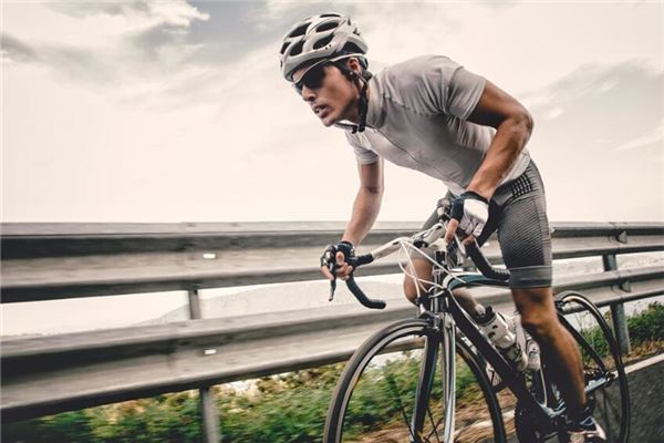 男人额头痣相对运势有何影响呢