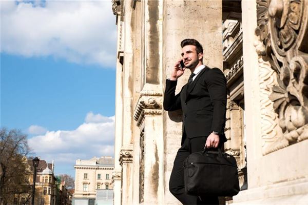 男人耳朵长痣一生有吉星高照吗