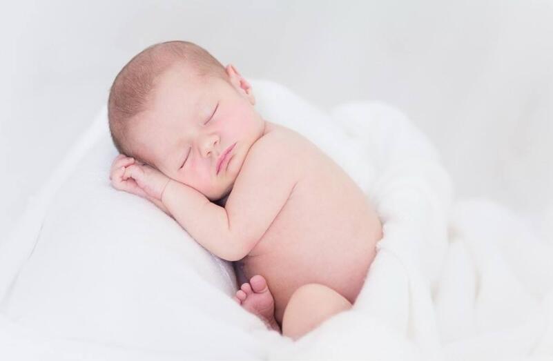 老婆属鼠老公属猪2021年能生小孩吗？几时出生的孩子命好？