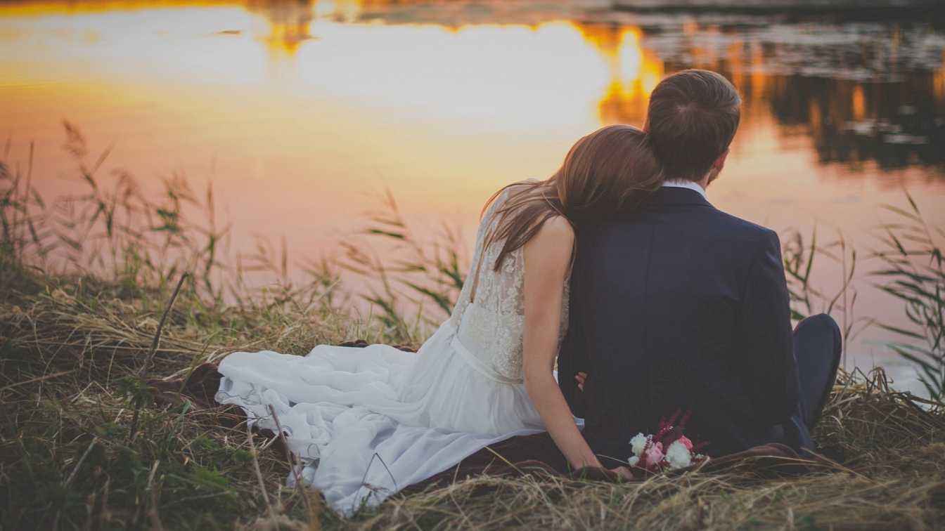 女的生肖猪男的生肖马2021年可以结婚吗？吉利吗？